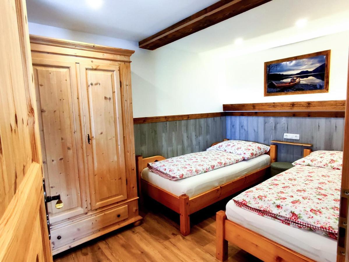 Ferienwohnung Grundlsee, Willkommen In Mami'S Ferienwohnung Exterior foto